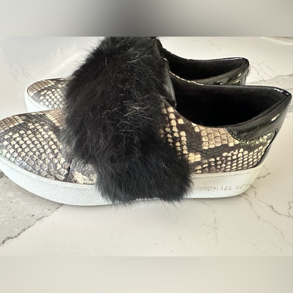 Michael Kors Fur Maven Embossed Leather slip-on sneakers Size 6 - Picture 3 of 8